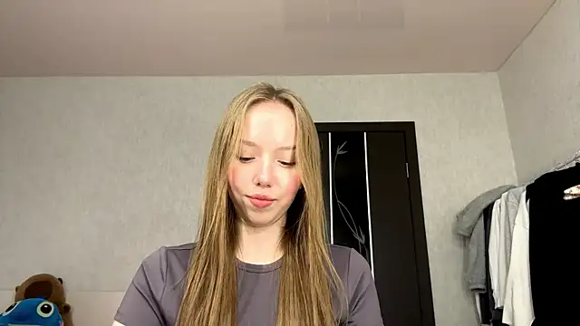 AntoniaMoravick webcam