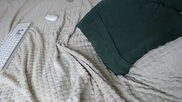 Kiradoll27 webcam