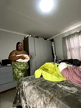 MissLola27