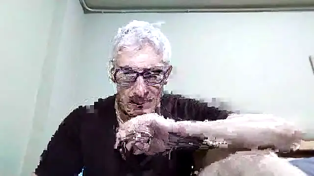 BIGUNCUTHARDCOCK webcam