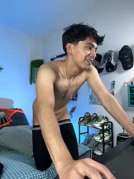 yaiden_11 (M young) - finger in my ass