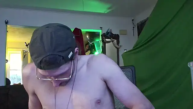 MasterDaddyCool webcam