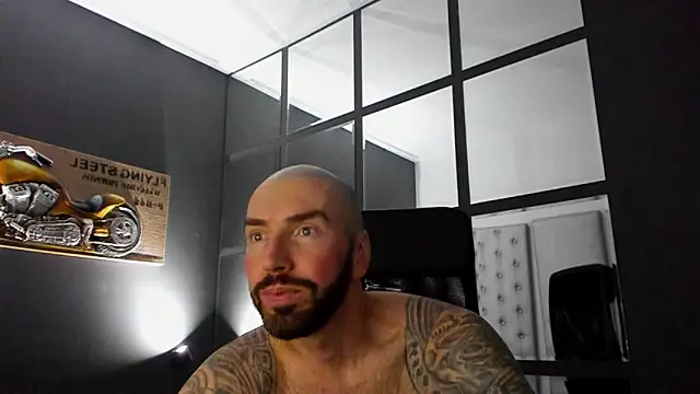 AronGrant webcam