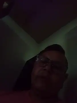 Kerrry_Caverga webcam