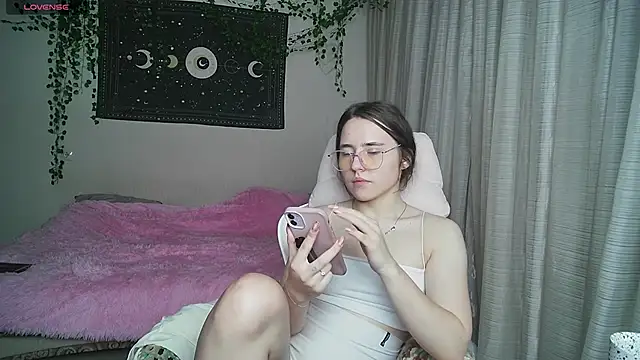 Aurora_workerr webcam