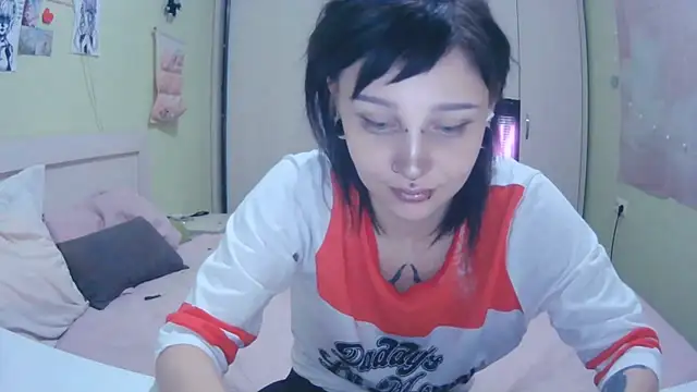 SineKiraReal webcam