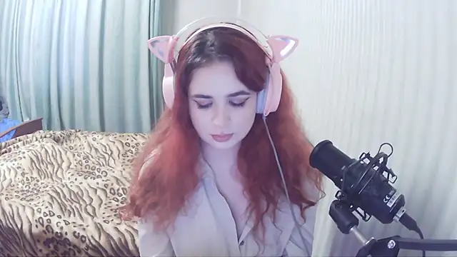 MadamDestiny webcam