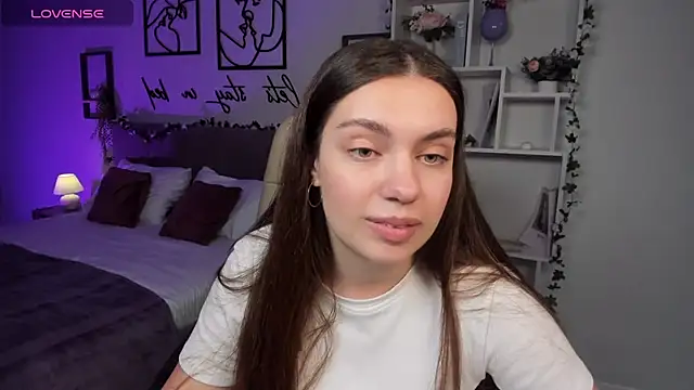 DaniellaLovely