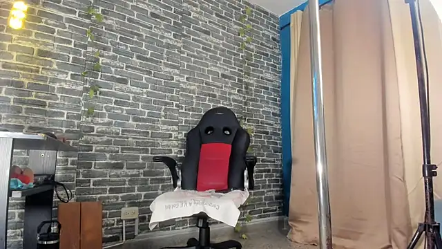 iam_samy_ webcam