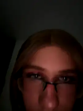 mia_foxts webcam