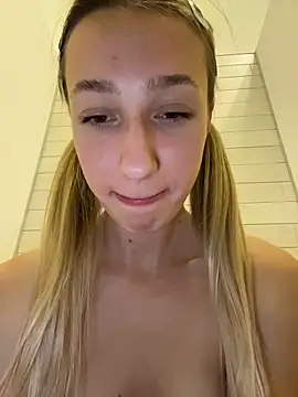 Lia__Love