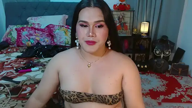 LustfullVelindaks webcam