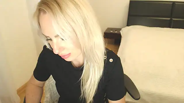 tina_shines - Tina_Shines's free webcam - UK Sex Cams