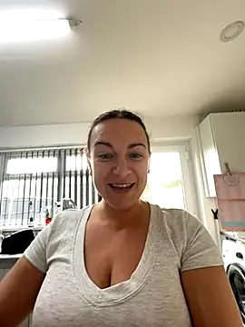 GoddessLucyRose webcam