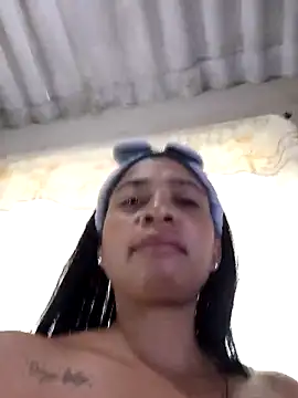 Isabela_Foxx1 webcam