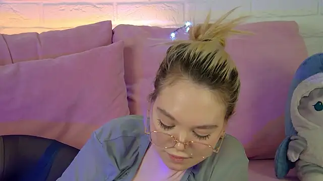 AnnaDelon webcam