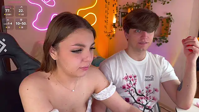 RobertAndLinela webcam