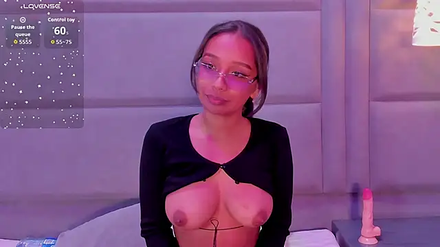 AliceJackkson webcam