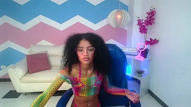 adisson_petite1 webcam