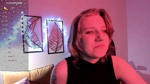 Hailey_Foxy webcam