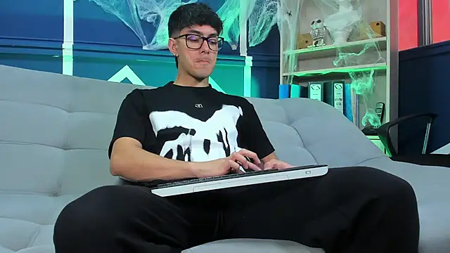 Preview of etham_wolf_