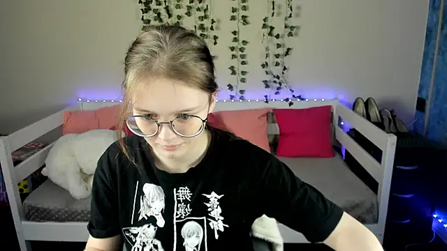 shy_elina01 webcam