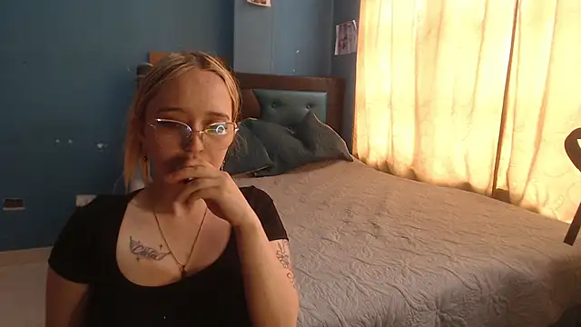 Liaroberts1 webcam