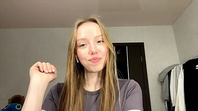 AntoniaMoravick webcam