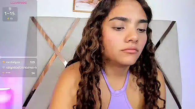carolynne18 webcam