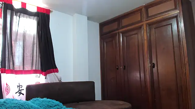 Jade_squirtt webcam