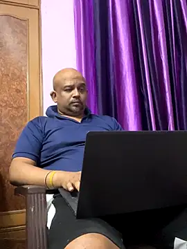 Dick_6inches_Delhi webcam