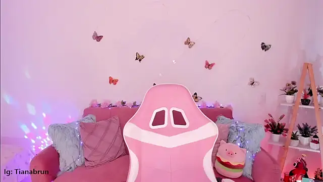 Zara_uwu_ webcam