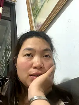 Nhung584 webcam