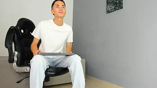 ritchie_alameda (M twink) - Let´s cum together!