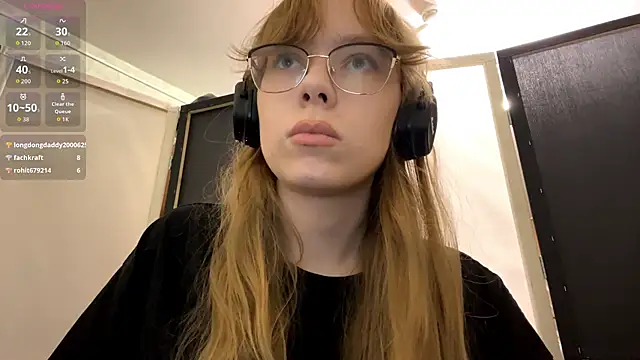 JuneCooper webcam