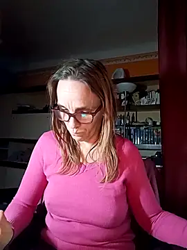 Dettybitch40 webcam