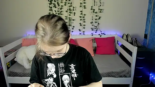 shy_elina01 webcam