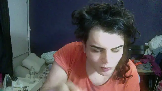 turkishtransefsun (T milf) - show your ass