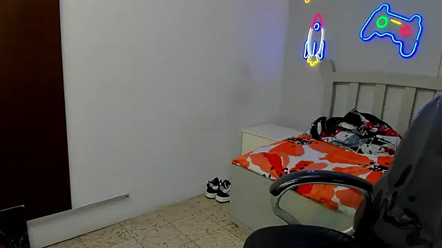 StiwenTwink webcam