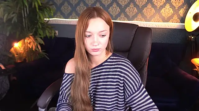 FoxyMayy webcam