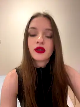 AdelinaEmber webcam