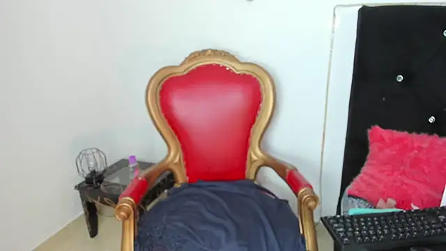 NaughtyAmeliaThompson69 webcam