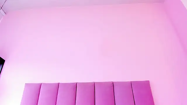 violet_myerrs webcam