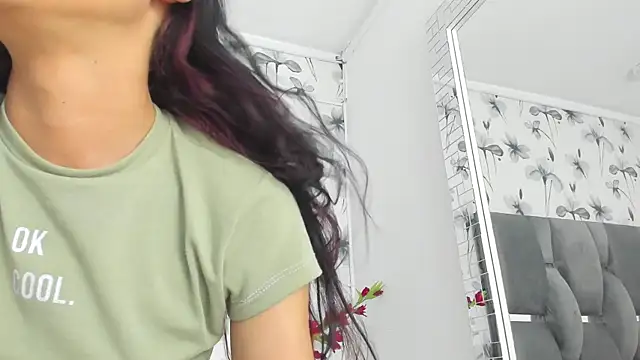 Ehotloveaxxx webcam