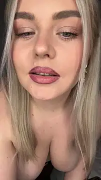 April_Vancee webcam