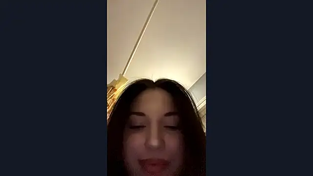 Tyrira_glow webcam