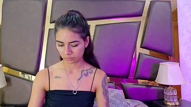 NicoleEsposito webcam