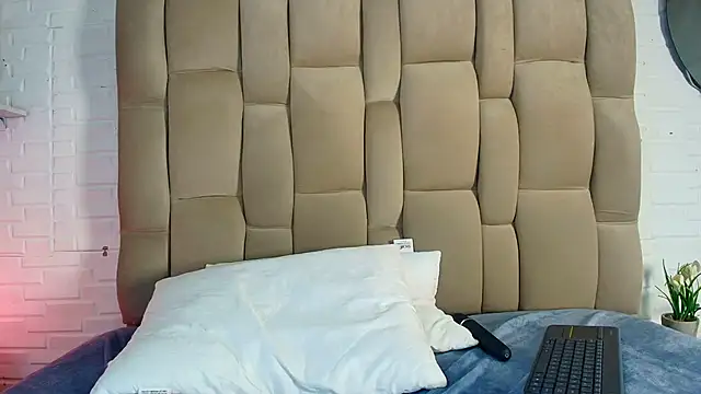 Kristin_Ramirez webcam