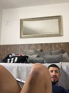 Ezzio_Scolaro webcam