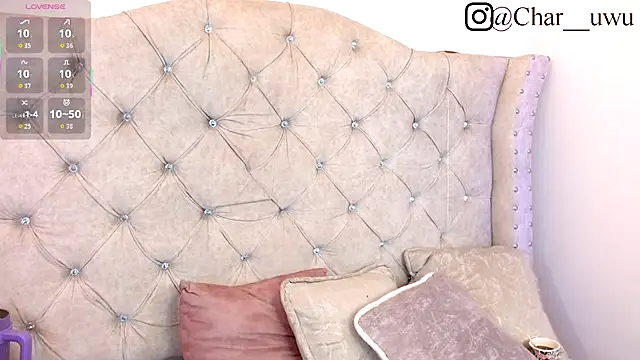 Charlotte_Jones__ webcam